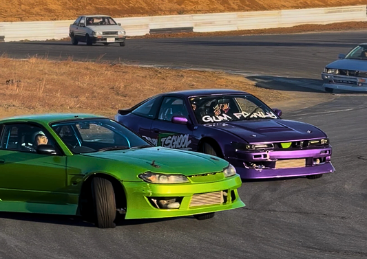 Aula de Batalha de Drift - 2 Carros